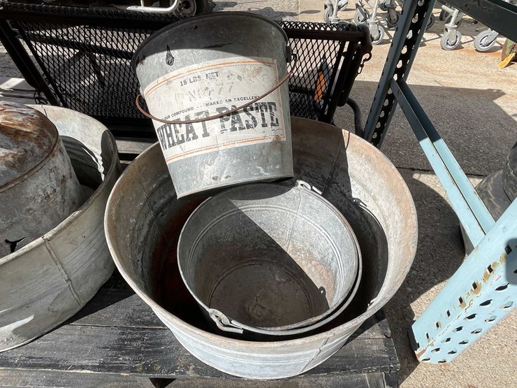 #4095-•-galvanized-wash-tubs-and-decorations-(04)-image-9