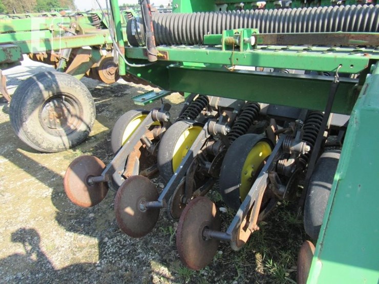 1993-john-deere-750-image-5