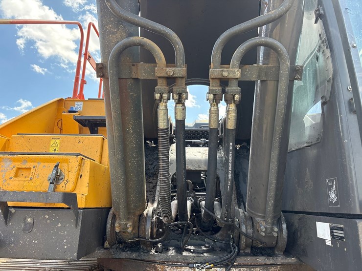 2019-volvo-ec480el-image-23