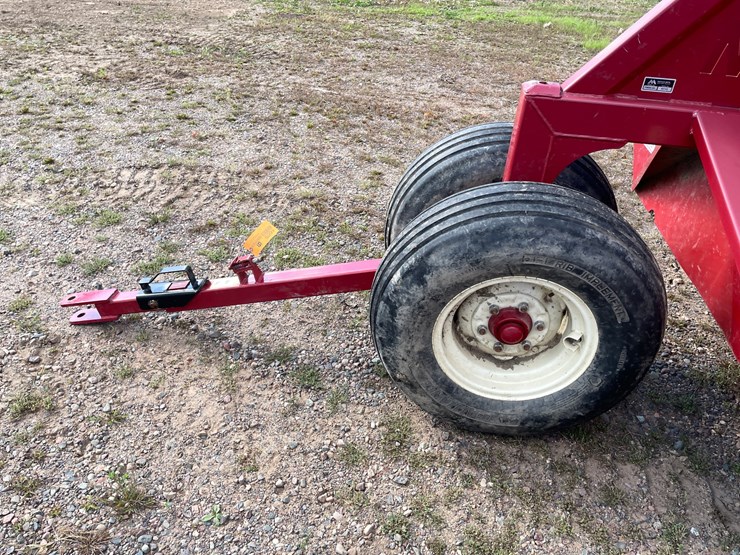 #1609-•-notch-24'-feeder-wagon-image-6