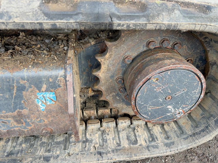2020-deere-30g-image-23