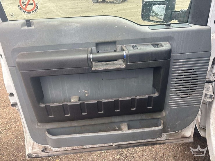 2016-ford-f550-image-11