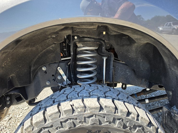 2022-ford-f250-image-28