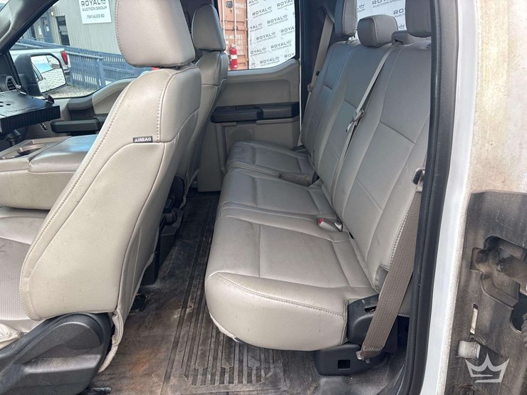 2017-ford-f150-image-21