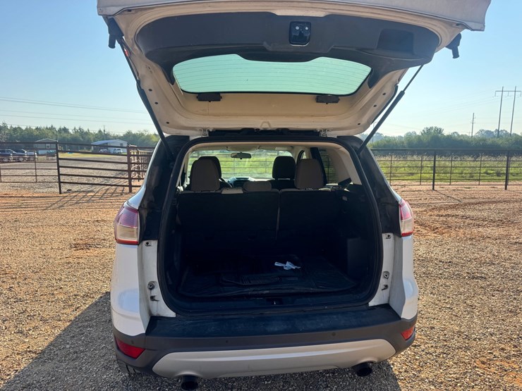 2015-ford-escape-image-15