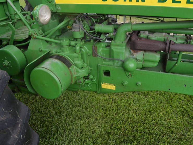 1957-john-deere-520-image-5