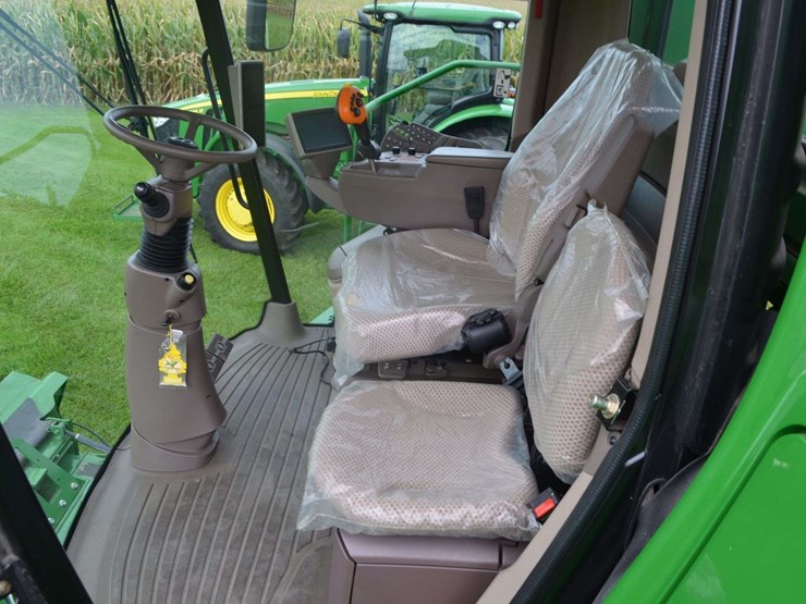 2012-john-deere-s550-image-77