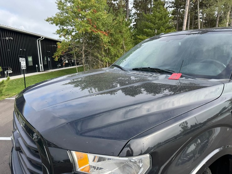 2015-ford-f150-xlt-image-10
