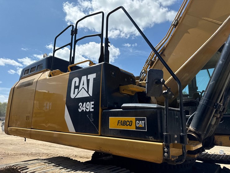 2012-caterpillar-c13-image-52