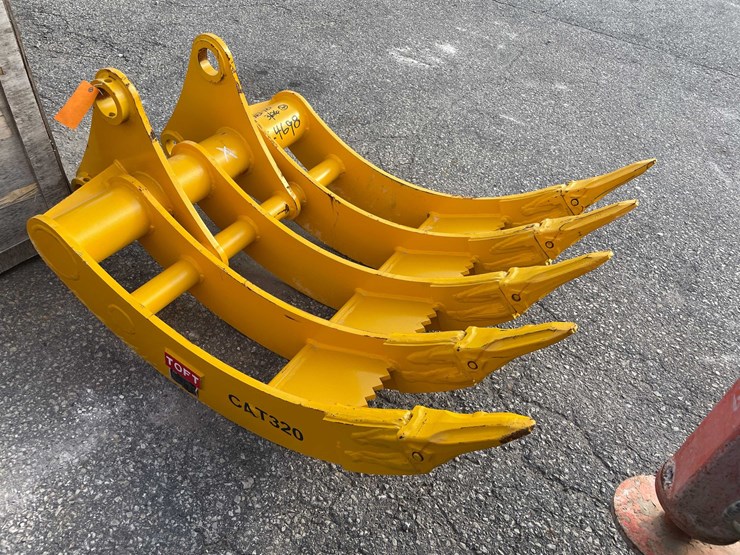 caterpillar-320-image-5