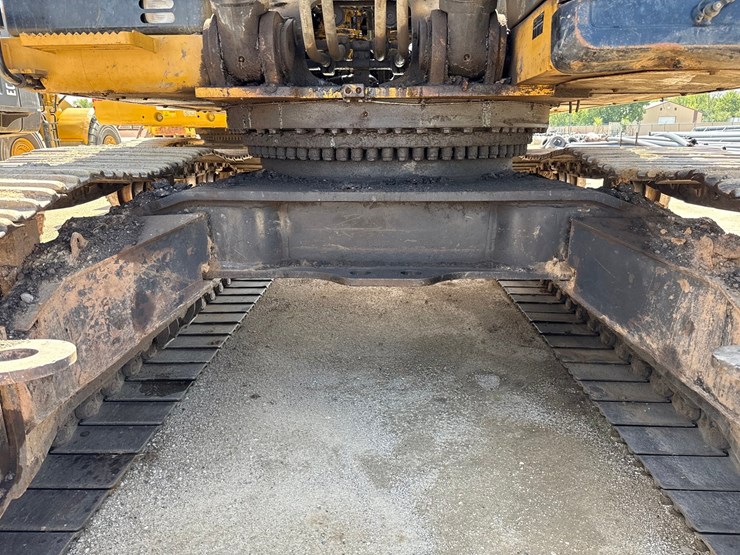 2012-caterpillar-c13-image-84