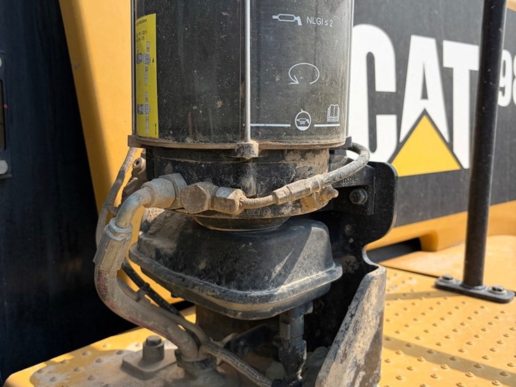 2018-caterpillar-980m-image-91