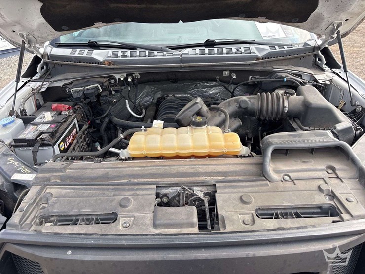 2017-ford-f150-image-8