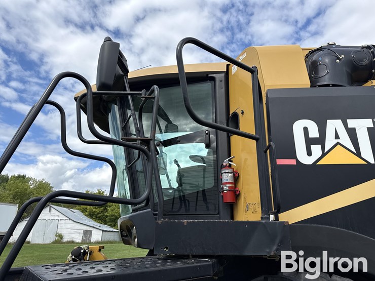 2004-caterpillar-lexion-570r-image-10