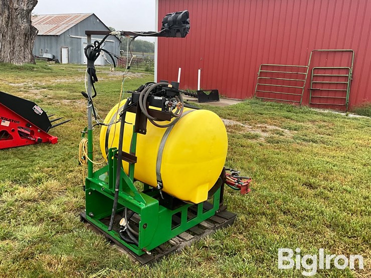 3-pt-mounted-sprayer-image-1