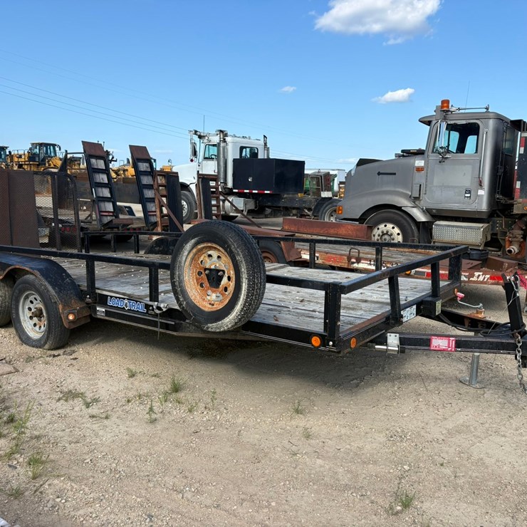 #2403 • 2015 Load Trail 16' Trailer