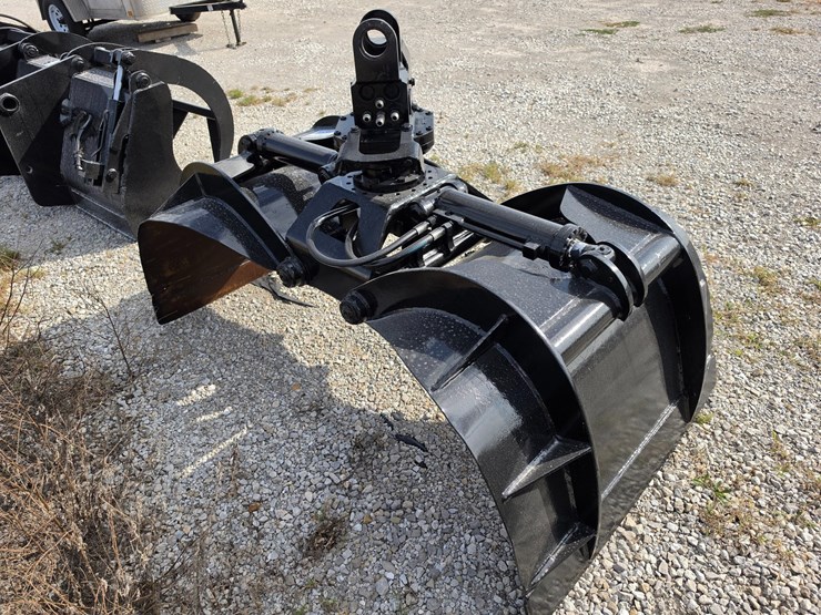 #25300-•-rotobec-045w-waste-grapple-image-6