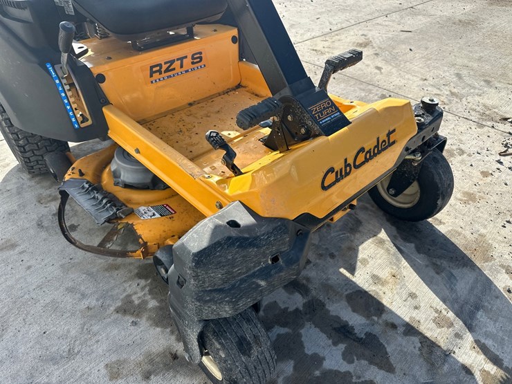 cub-cadet-rzts46-image-10