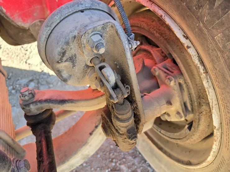 2006-freightliner-m2-106-image-26