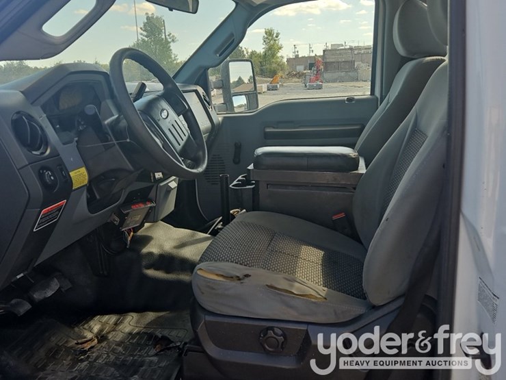 2012-ford-f450-image-23
