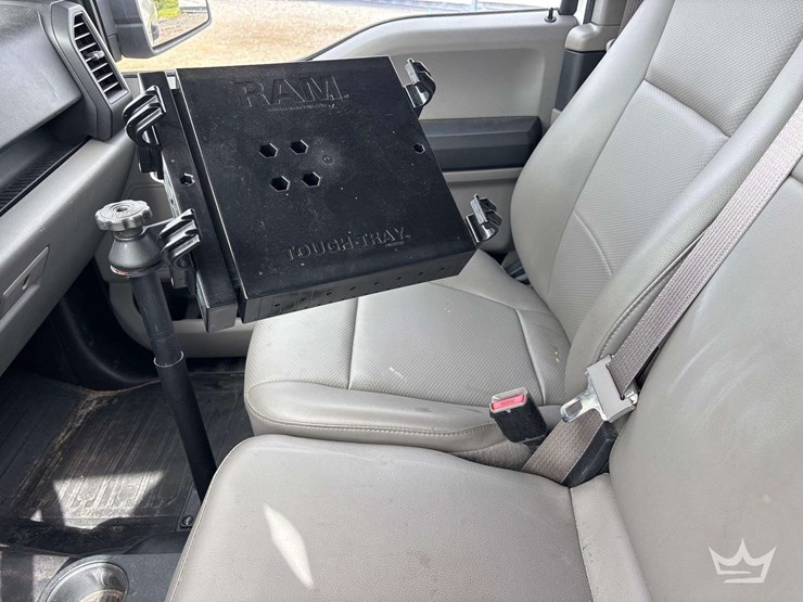 2016-ford-f150-image-18
