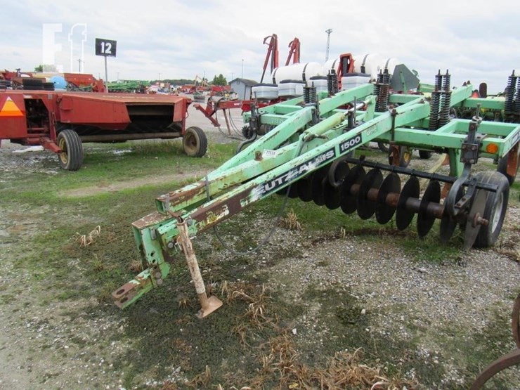 deutz-allis-1500-image-1