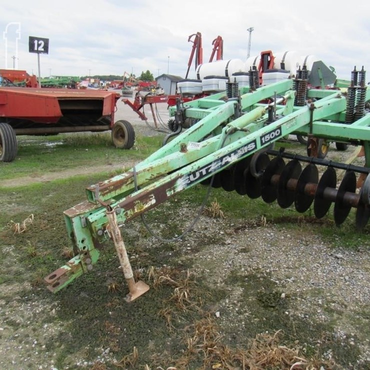 DEUTZ ALLIS 1500