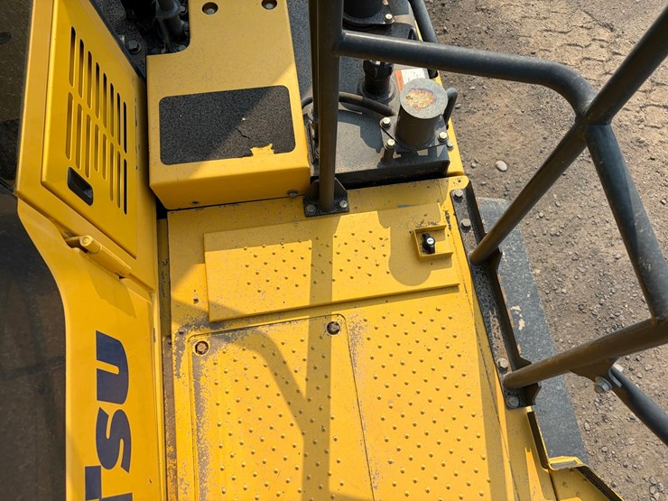 2018-komatsu-hm400-5-image-82