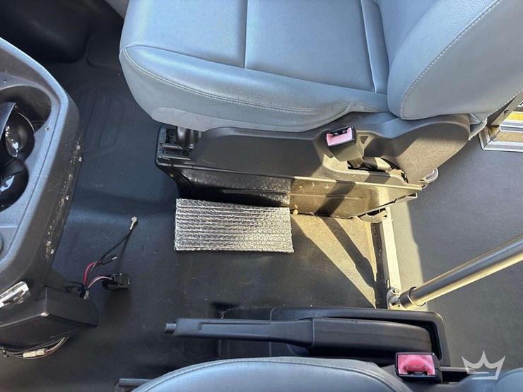 2018-ford-transit-image-17