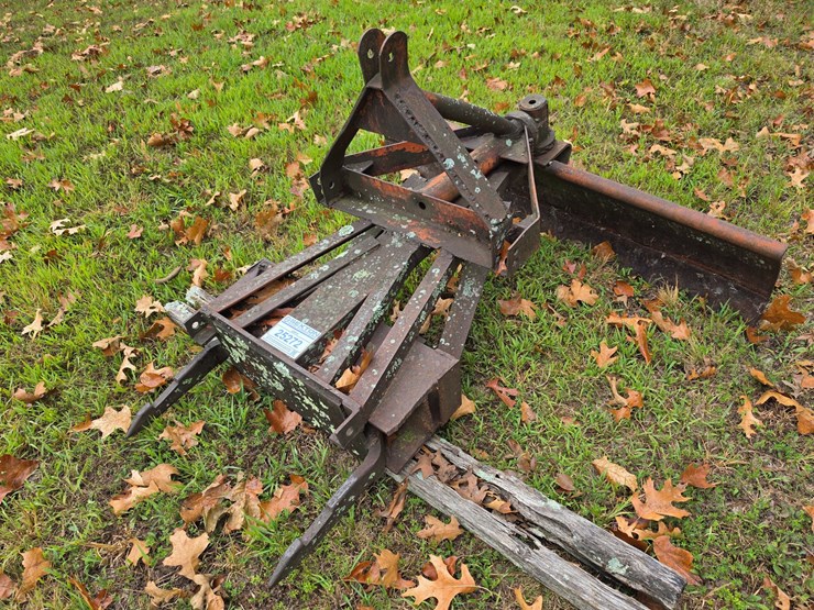 #25272-•-custom-plow-for-internation-farmal-quick-hitch-image-2