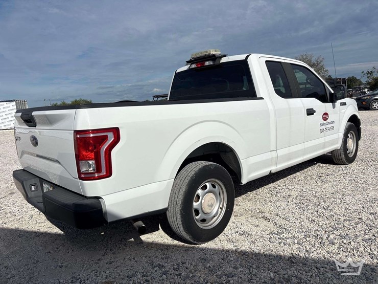 2017-ford-f150-image-3