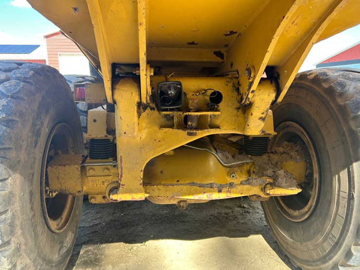 caterpillar-725-image-7