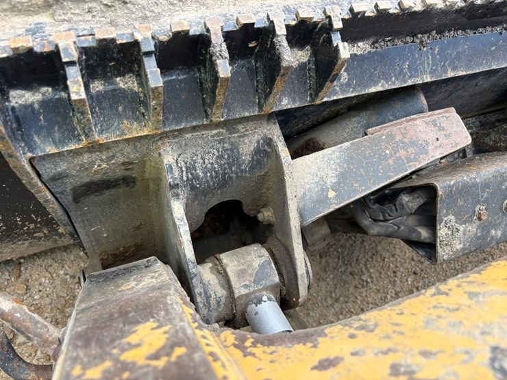 #2480-•-2011-caterplillar-289c-tracked-skid-steer-image-17