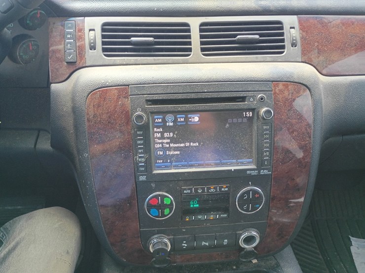 2013-chevrolet-tahoe-image-42