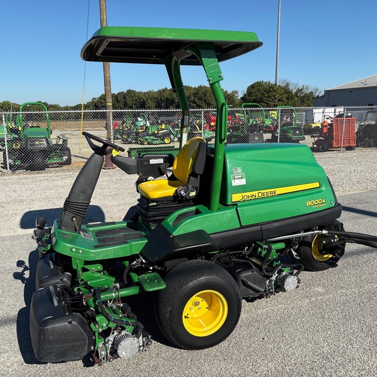 JOHN DEERE 8000A