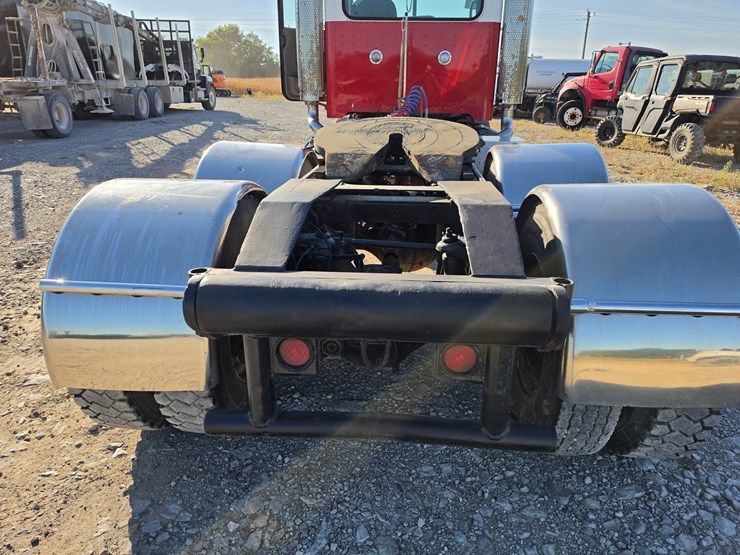 2006-peterbilt-378-image-76
