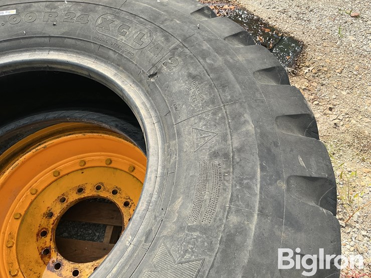 14.00r24-grader-tires-&-rim-image-9