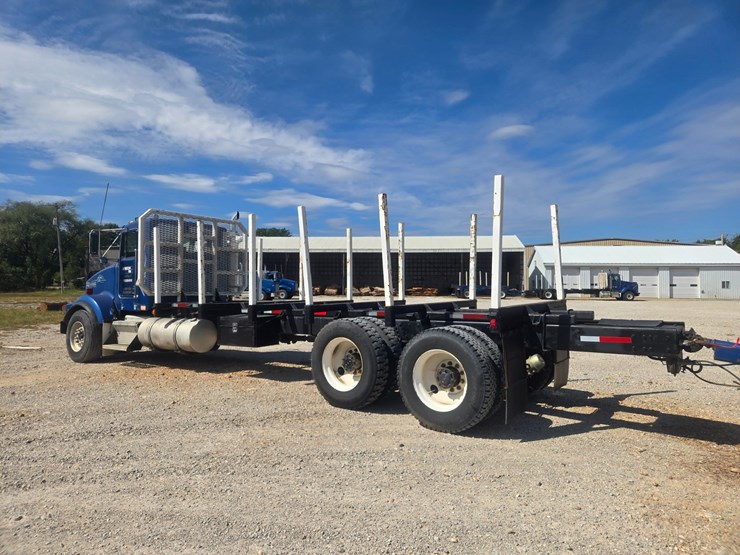 2001-kenworth-t800-image-10