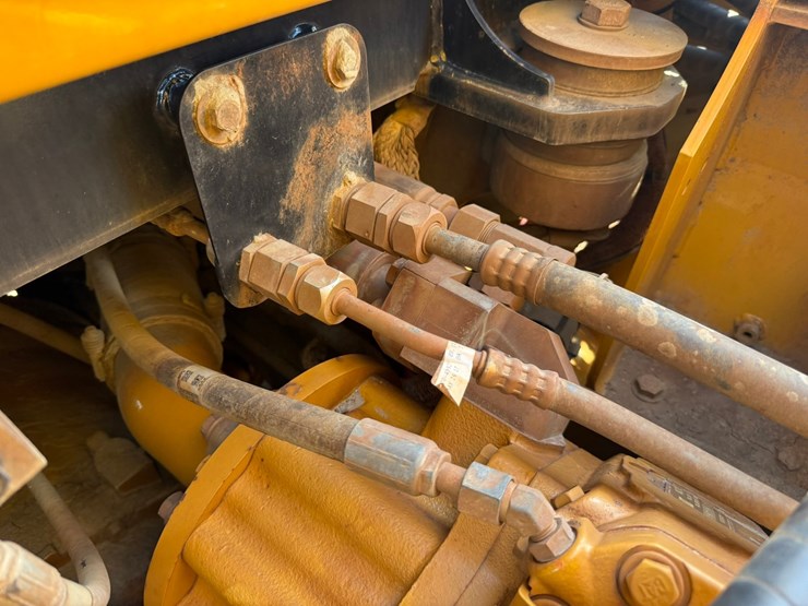 2017-caterpillar-988k-image-116