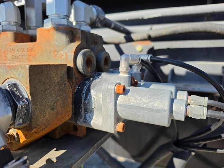 #25286-•-2021-international-hv607-truck-image-123