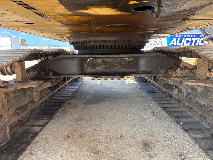 2012-caterpillar-c13-image-87