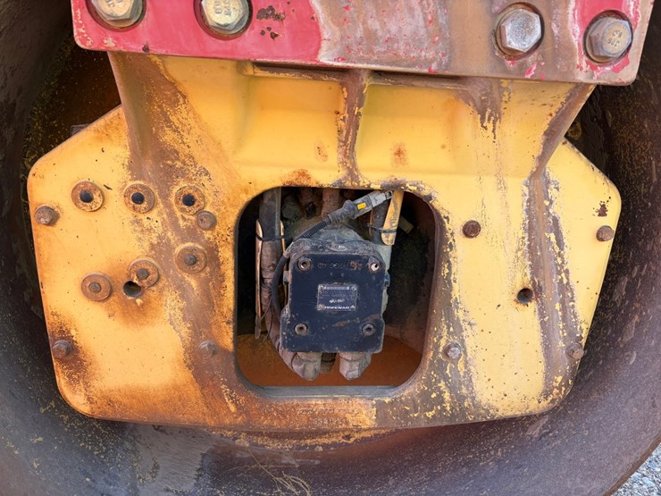 2009-dynapac-cc224hf-image-56