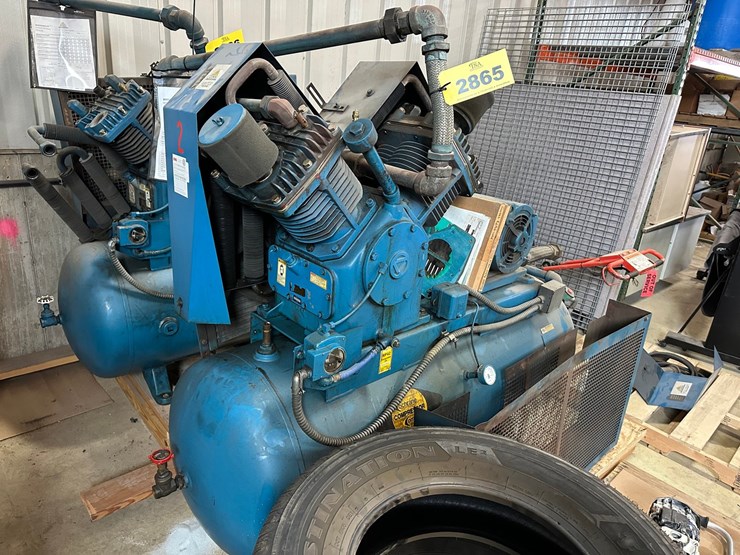 #2865-•-quincy-slt-25-air-compressor-image-1