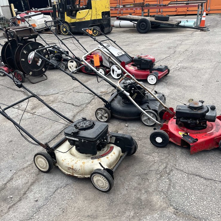 #4003 • Lawn Mowers (03)
