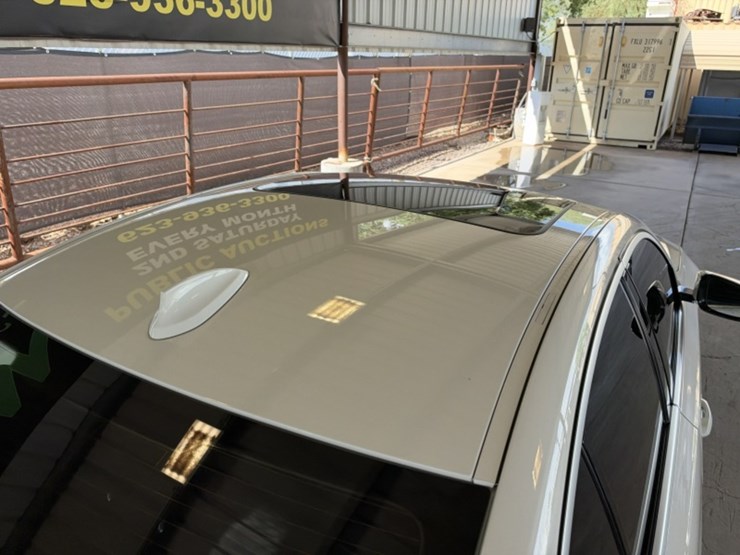 2021-bmw-330i-sdn-image-14