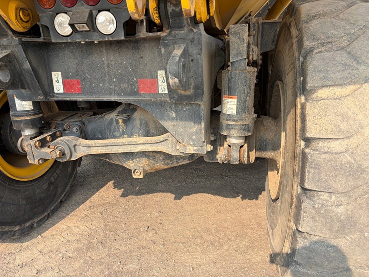 2018-komatsu-hm400-5-image-43