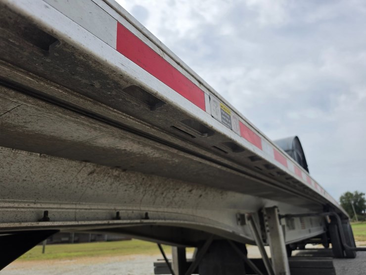 2022-fontaine-flat-bed-trailer-image-30