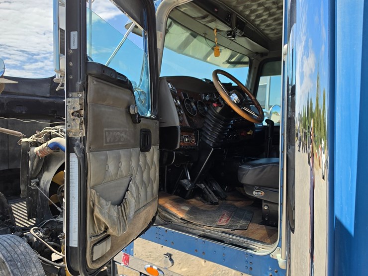 2003-kenworth-w900-image-54