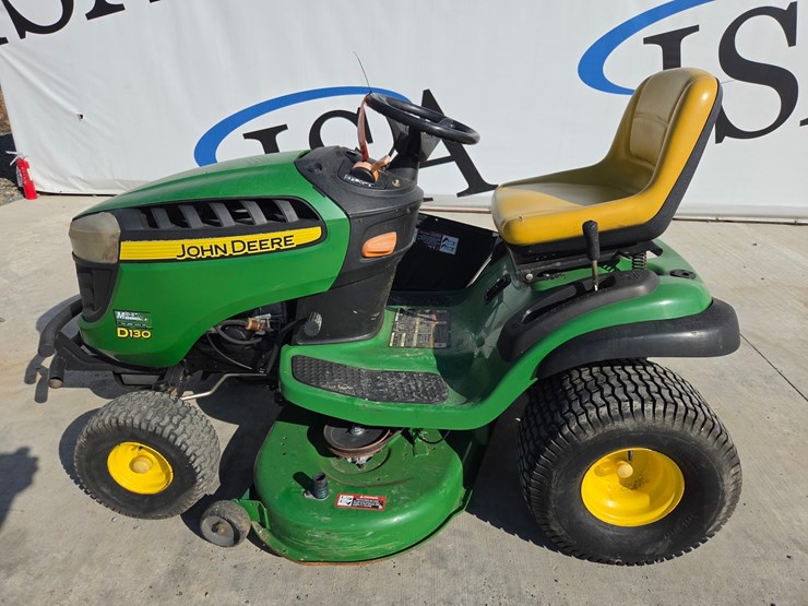 2013-john-deere-d130-image-2
