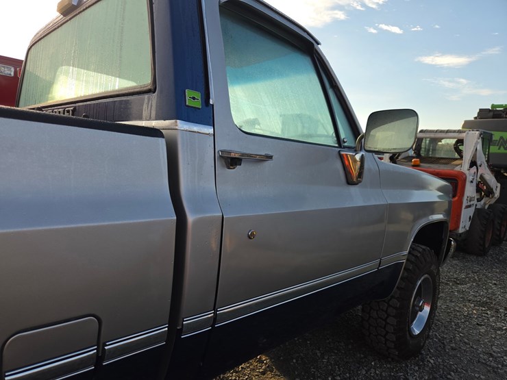 1985-chevrolet-k10-image-17